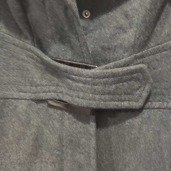 Outer jacket. - Picture 3 of 8